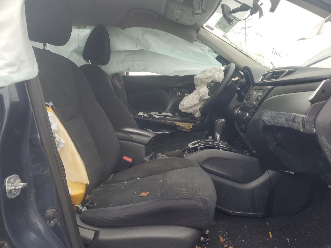 2016 Nissan Rogue VIN JN8AT2MV8GW139995 Copart auction photo, side / front end damage thumbnail 7