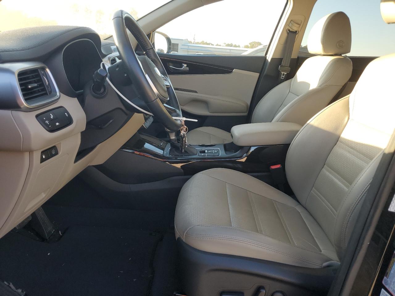 2020 KIA Sorento VIN 5XYPH4A53LG659830 Copart auction photo, front end damage thumbnail 7