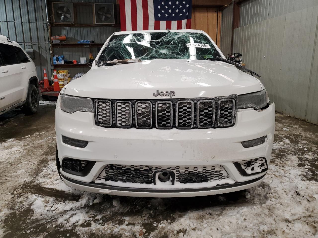 2021 Jeep Grand Cherokee VIN 1C4RJFCG5MC736971 Copart auction photo, front end / side damage thumbnail 5