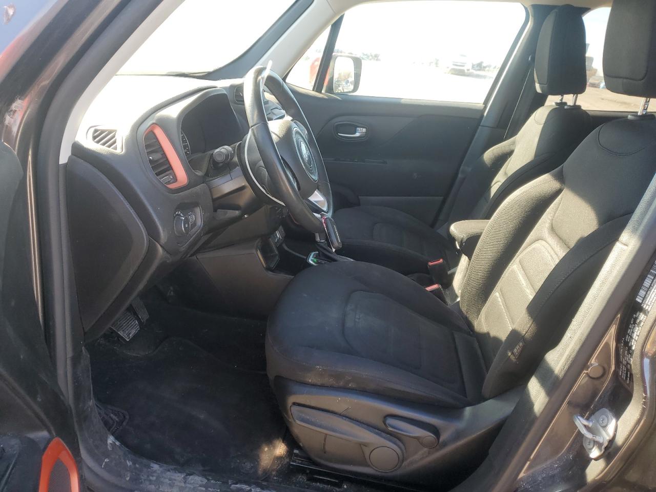 2020 Jeep Renegade VIN ZACNJABB2LPL73642 Copart auction photo, front end / minor dent/scratches damage thumbnail 7