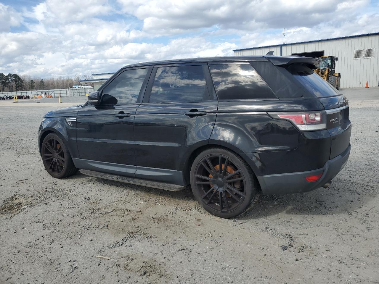 2016 Land Rover Range Rover VIN SALWR2KF2GA649261 Copart auction photo, minor dent/scratches damage thumbnail 2