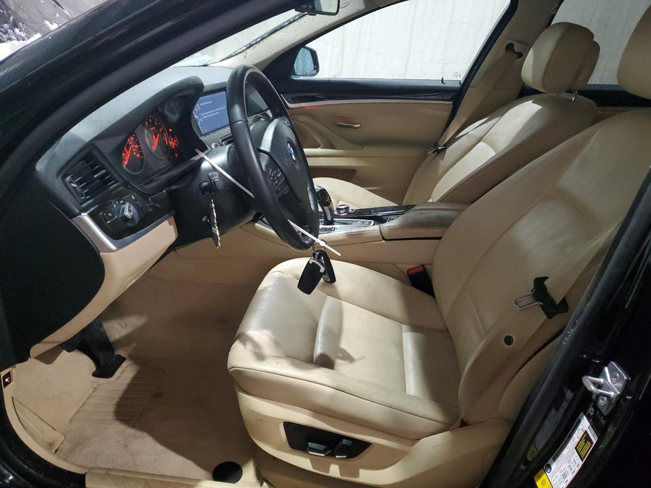 2012 BMW 5er VIN WBAXG5C56CDW24863 Copart auction photo, vandalism damage thumbnail 7