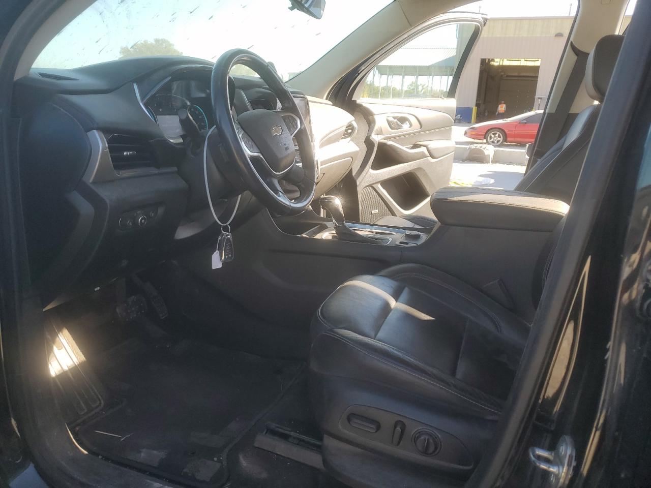 2020 Chevrolet Traverse VIN 1GNEVHKW0LJ146427 Copart auction photo, rear end damage thumbnail 7
