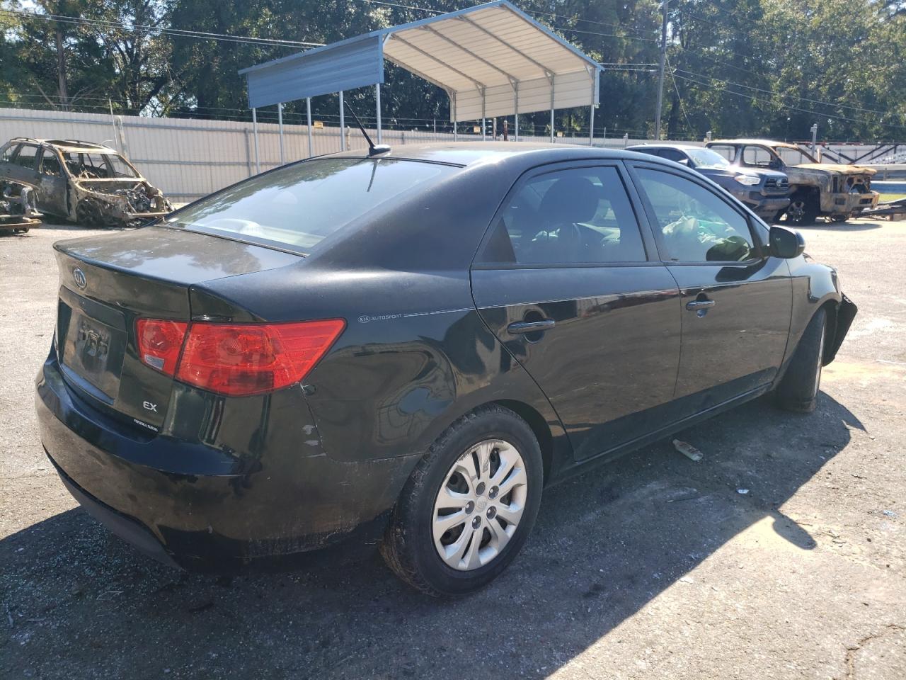 2012 KIA Forte VIN KNAFU4A25C5644703 Copart auction photo, front end / side damage thumbnail 3