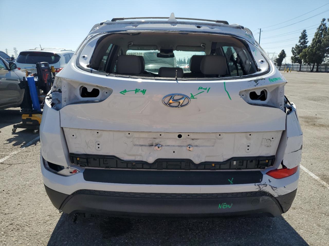 2017 Hyundai Tucson VIN KM8J3CA48HU365198 Copart auction photo, rear end / side damage thumbnail 6