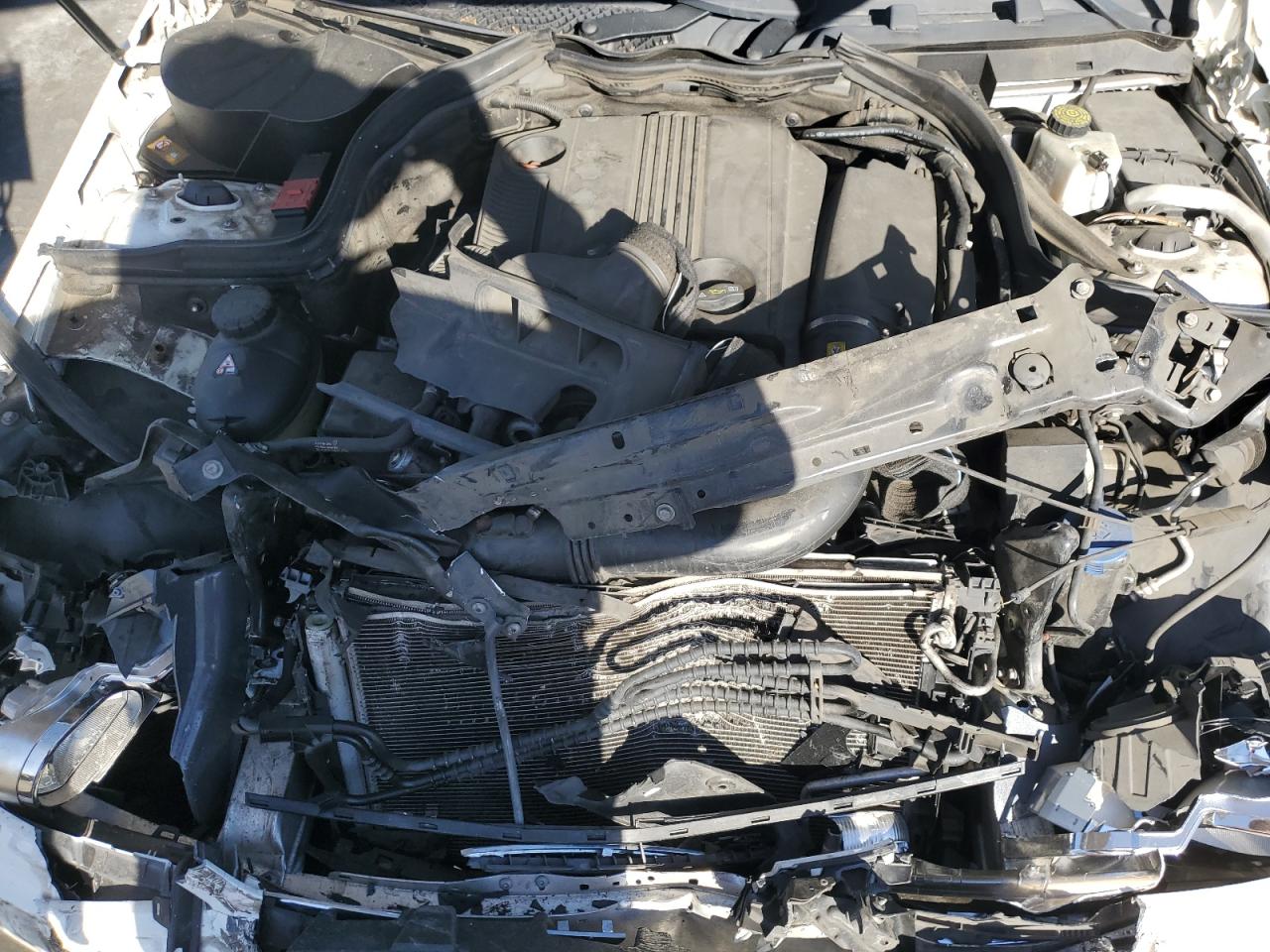 2014 Mercedes-Benz C-klasse VIN WDDGF4HB7EA948865 Copart auction photo, front end / minor dent/scratches damage thumbnail 11
