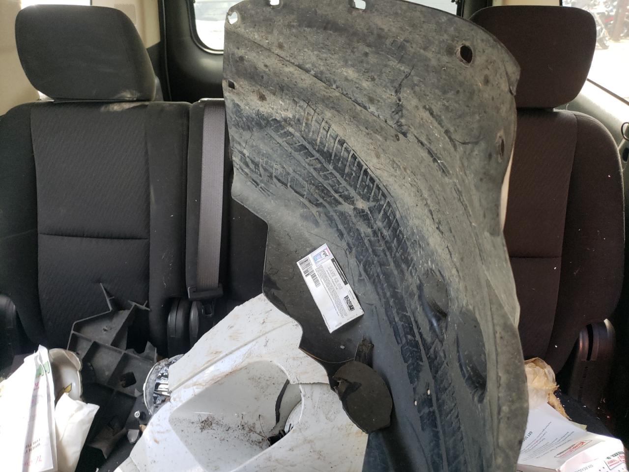 2011 Chevrolet Tahoe VIN 1GNSKAE08BR380793 Copart auction photo, front end / side damage thumbnail 10
