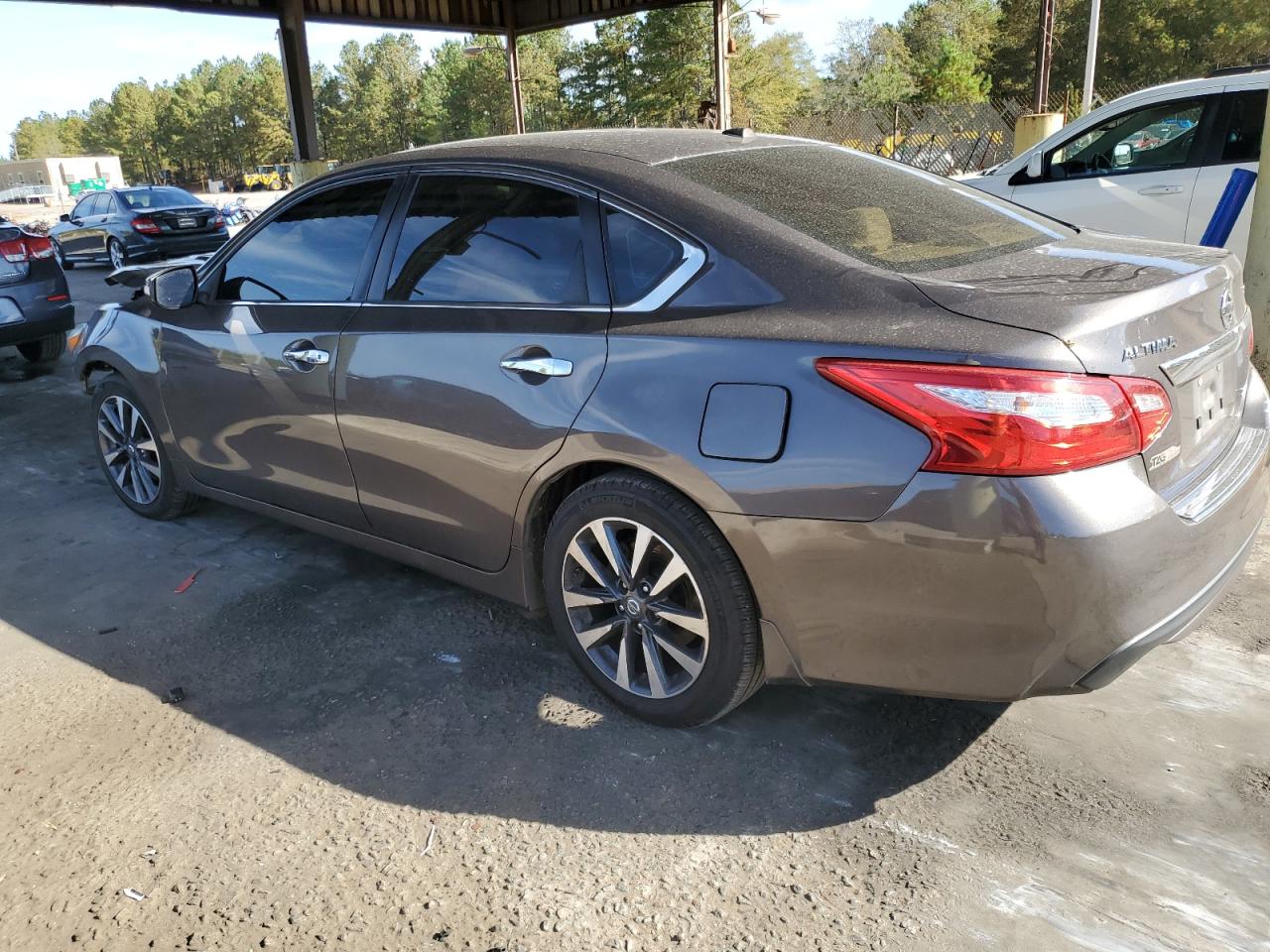 2017 Nissan Altima VIN 1N4AL3AP7HC132732 Copart auction photo, front end damage thumbnail 2