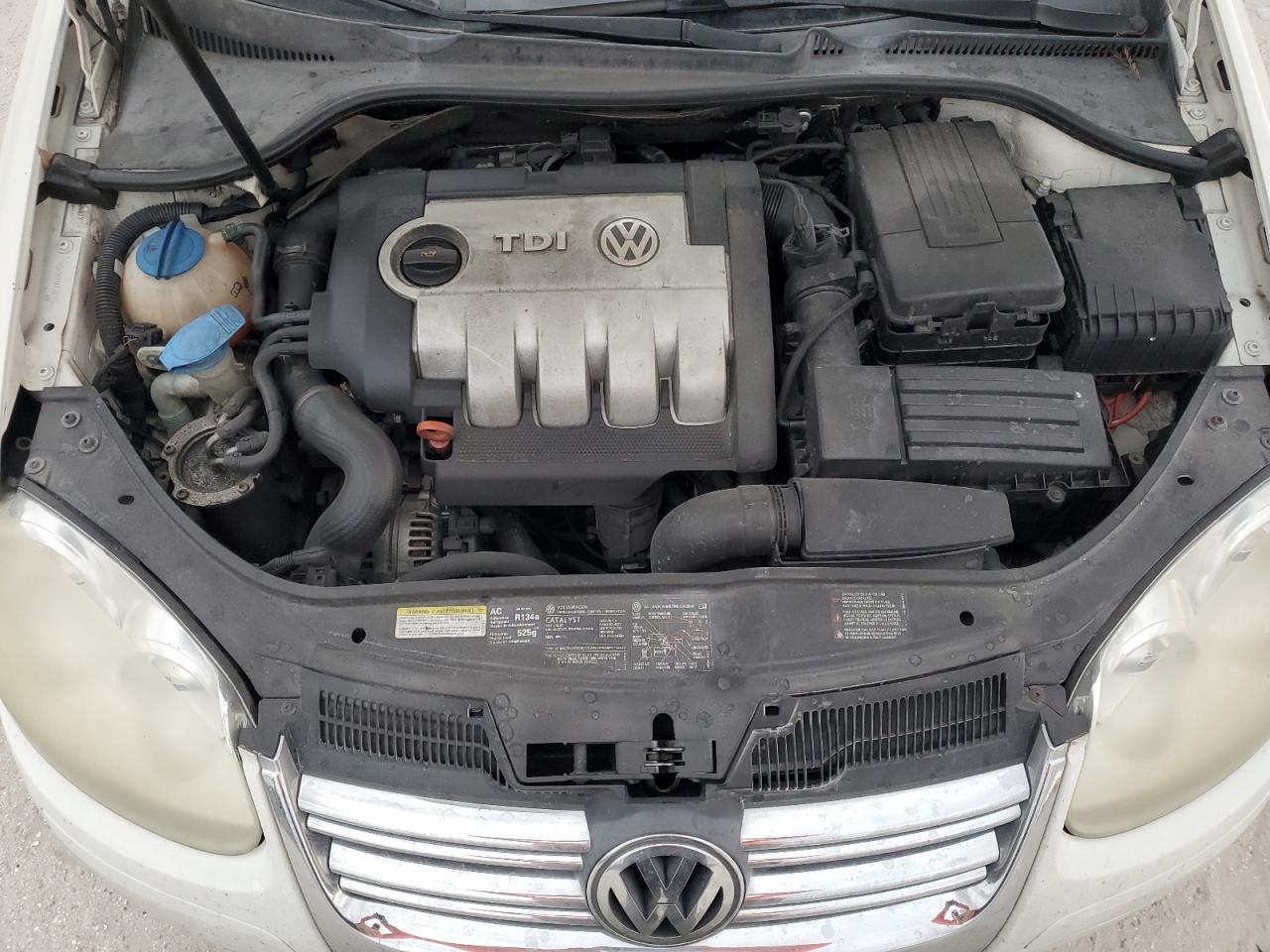 2006 Volkswagen Jetta VIN 3VWST71K86M840877 Copart auction photo, undercarriage / minor dent/scratches damage thumbnail 13