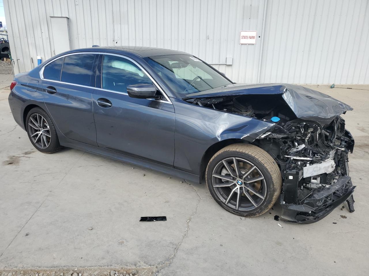 2022 BMW 3er VIN 3MW5R7J09N8C56232 Copart auction photo, front end damage thumbnail 4