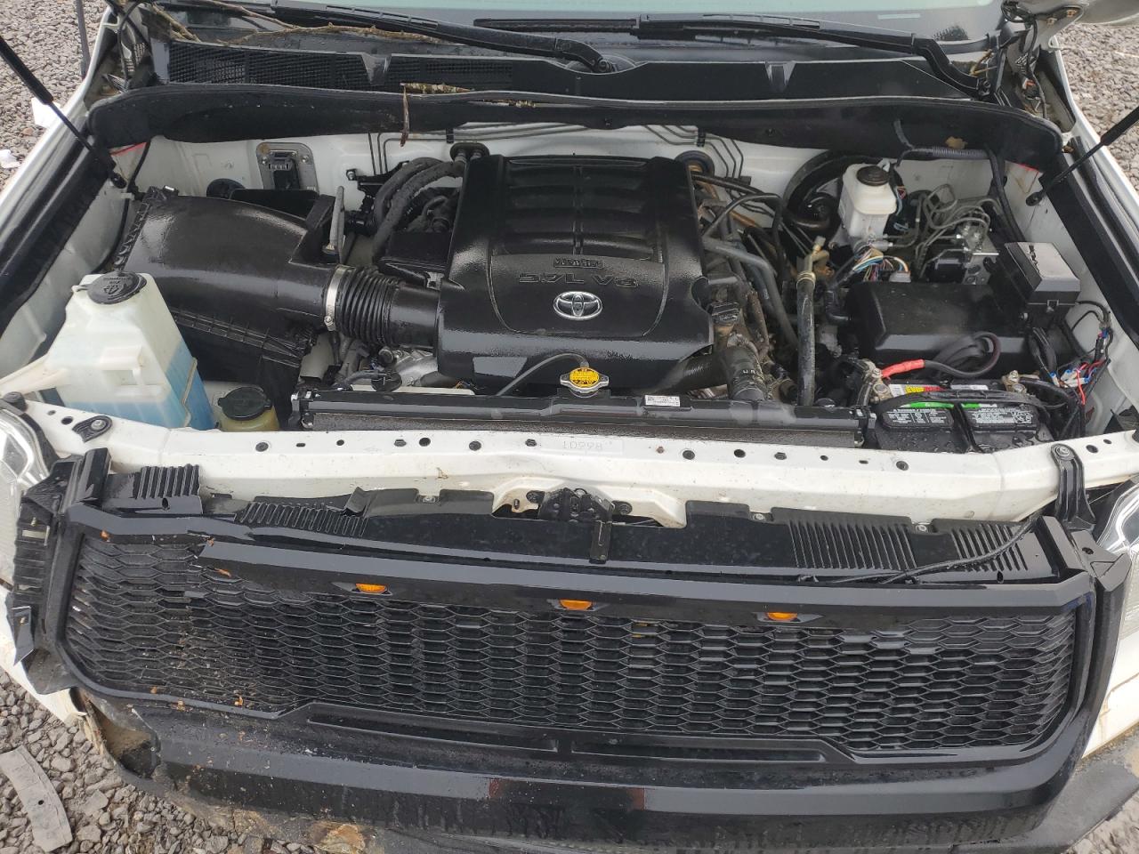 2017 Toyota Tundra VIN 5TFDW5F10HX650544 Copart auction photo, front end damage thumbnail 11