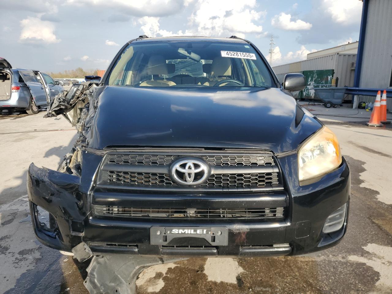 2009 Toyota RAV 4 VIN JTMBF33V39D011600 Copart auction photo, front end / side damage thumbnail 5