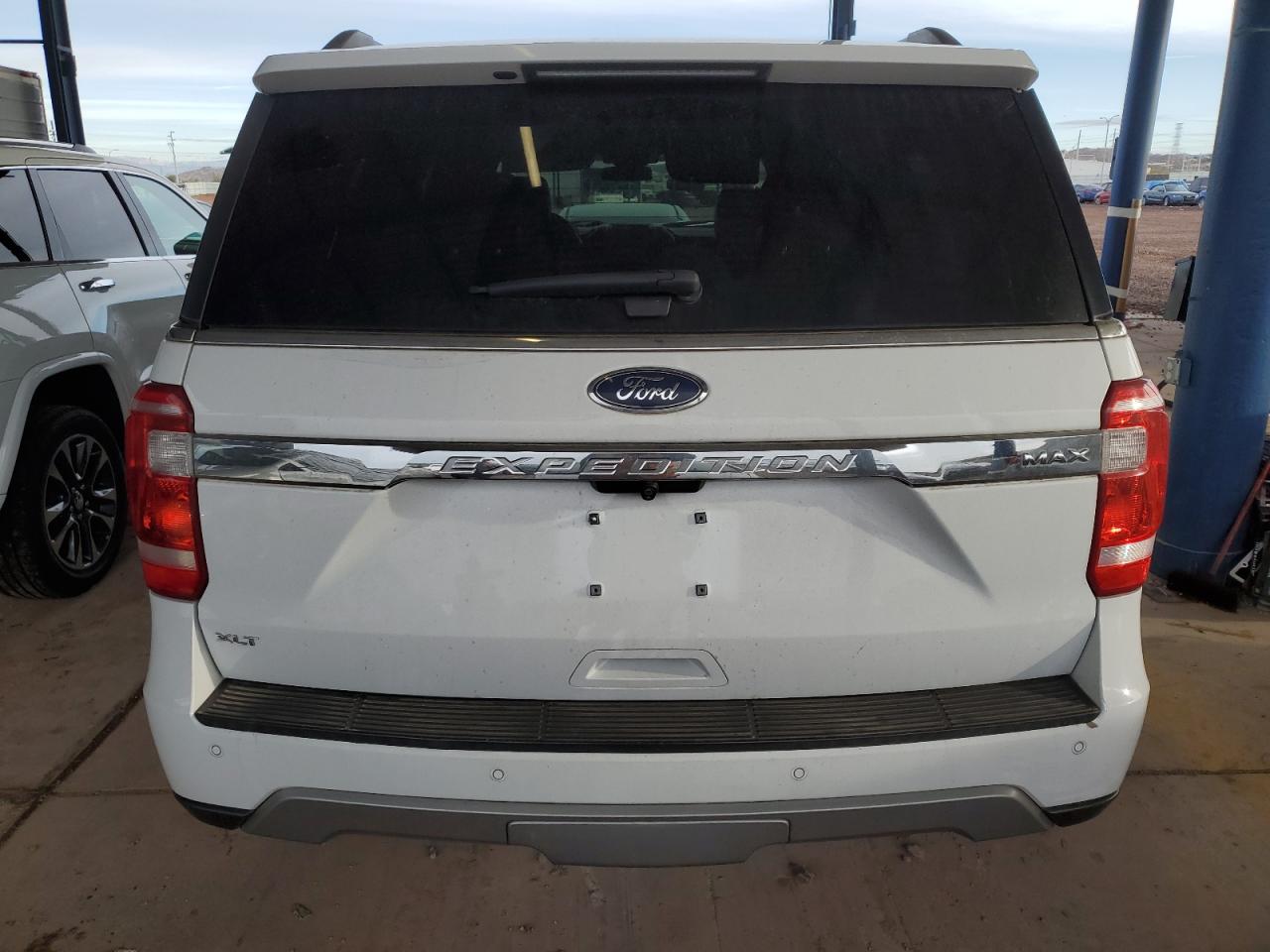 2019 Ford Expedition VIN 1FMJK1JT5KEA36605 Copart auction photo, front end damage thumbnail 6