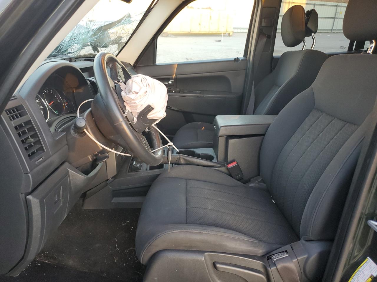 2012 Jeep Liberty (North America) VIN 1C4PJMAKXCW113829 Copart auction photo, front end / side damage thumbnail 7