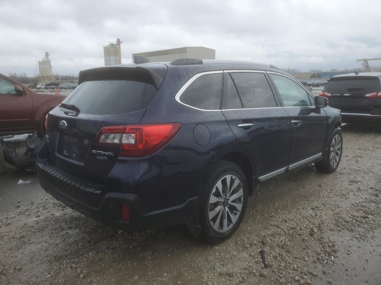 2018 Subaru Outback VIN 4S4BSETC7J3218034 Copart auction photo, front end damage thumbnail 3