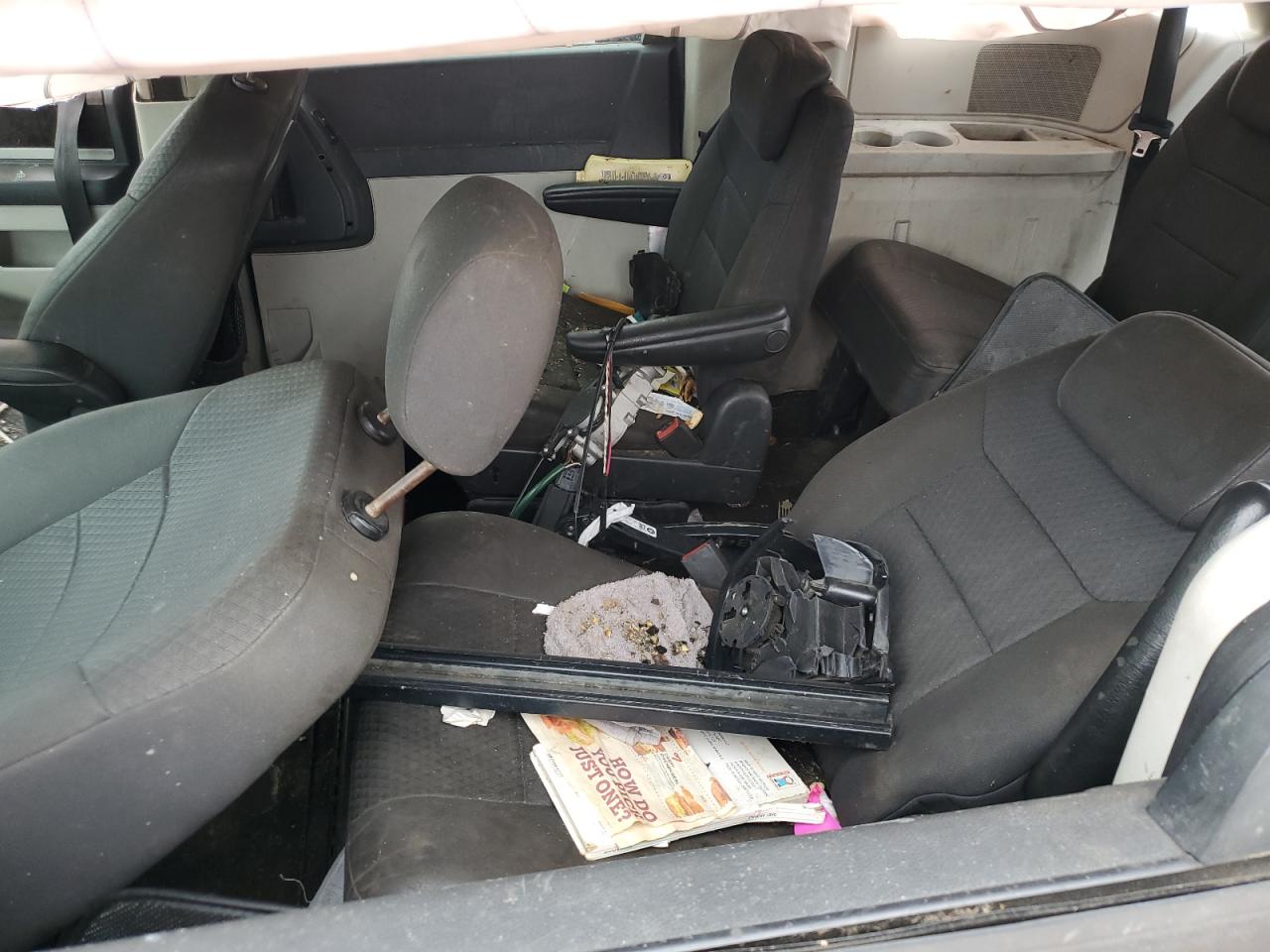 2010 Dodge Caravan VIN 2D4RN5D19AR211300 Copart auction photo, side / rollover damage thumbnail 11