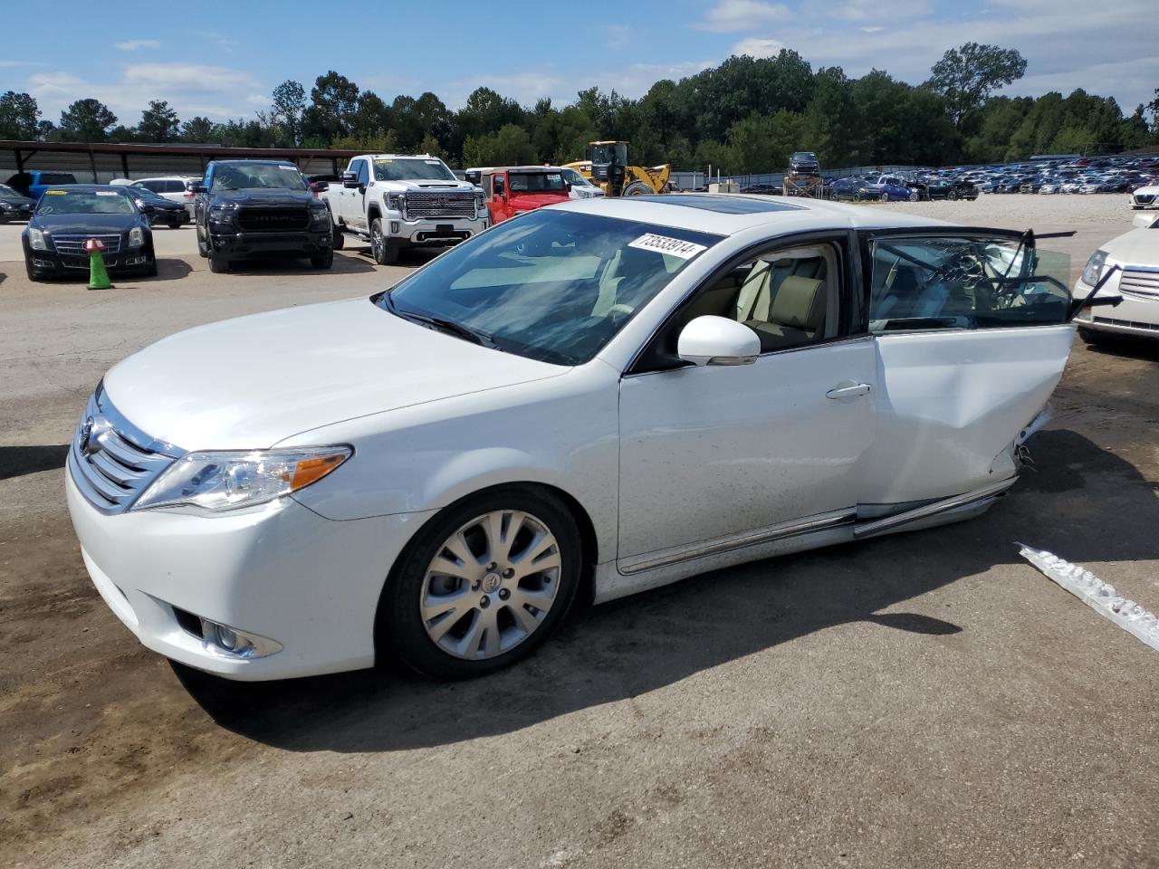 2011 Toyota Avalon VIN 4T1BK3DB9BU437552
