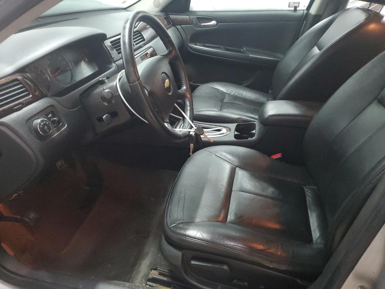 2013 Chevrolet Impala VIN 2G1WC5E34D1121909 Copart auction photo, front end / minor dent/scratches damage thumbnail 7