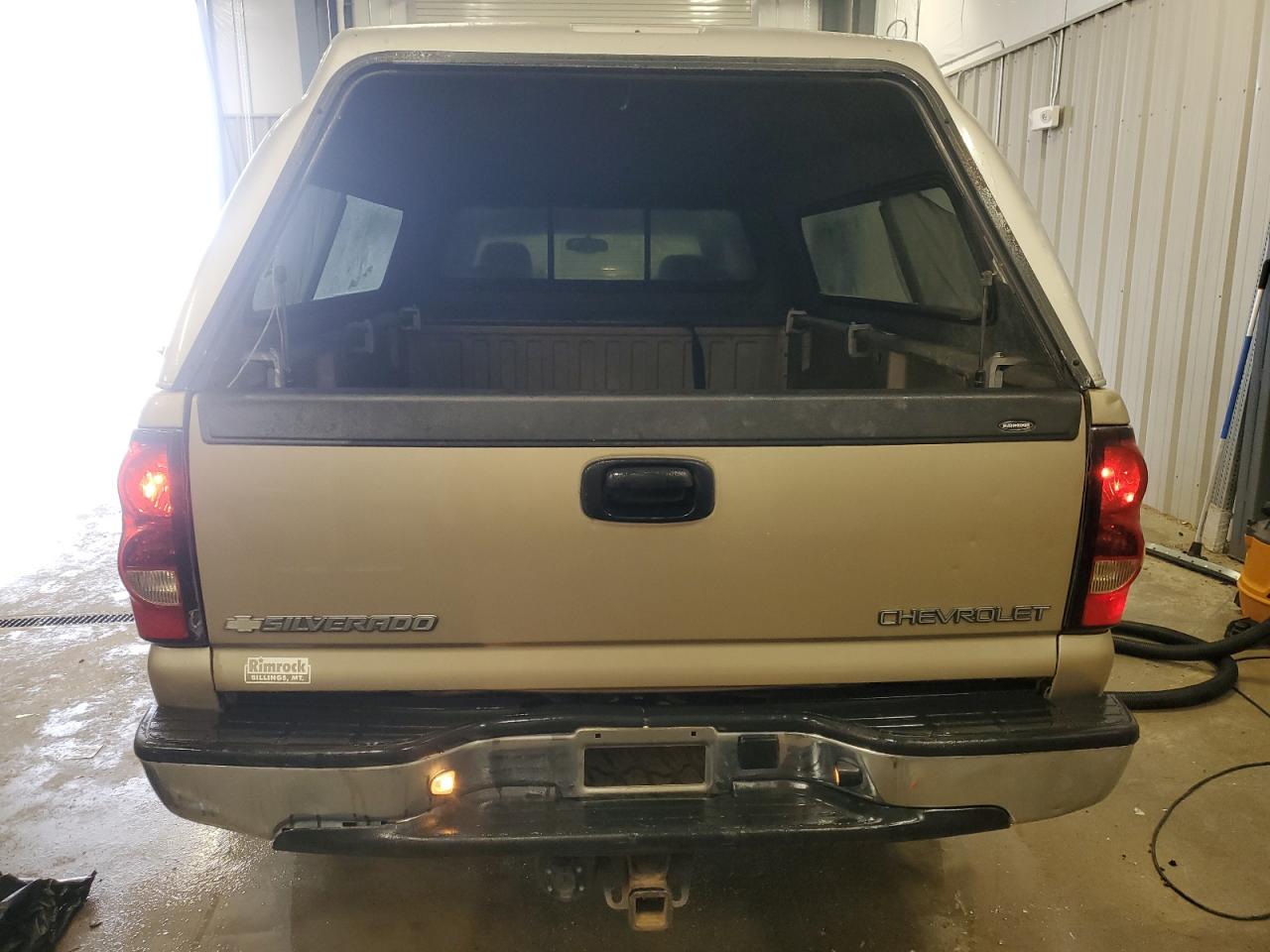 2005 Chevrolet Silverado VIN 1GCHK29265E138875 Copart auction photo, all over damage thumbnail 6