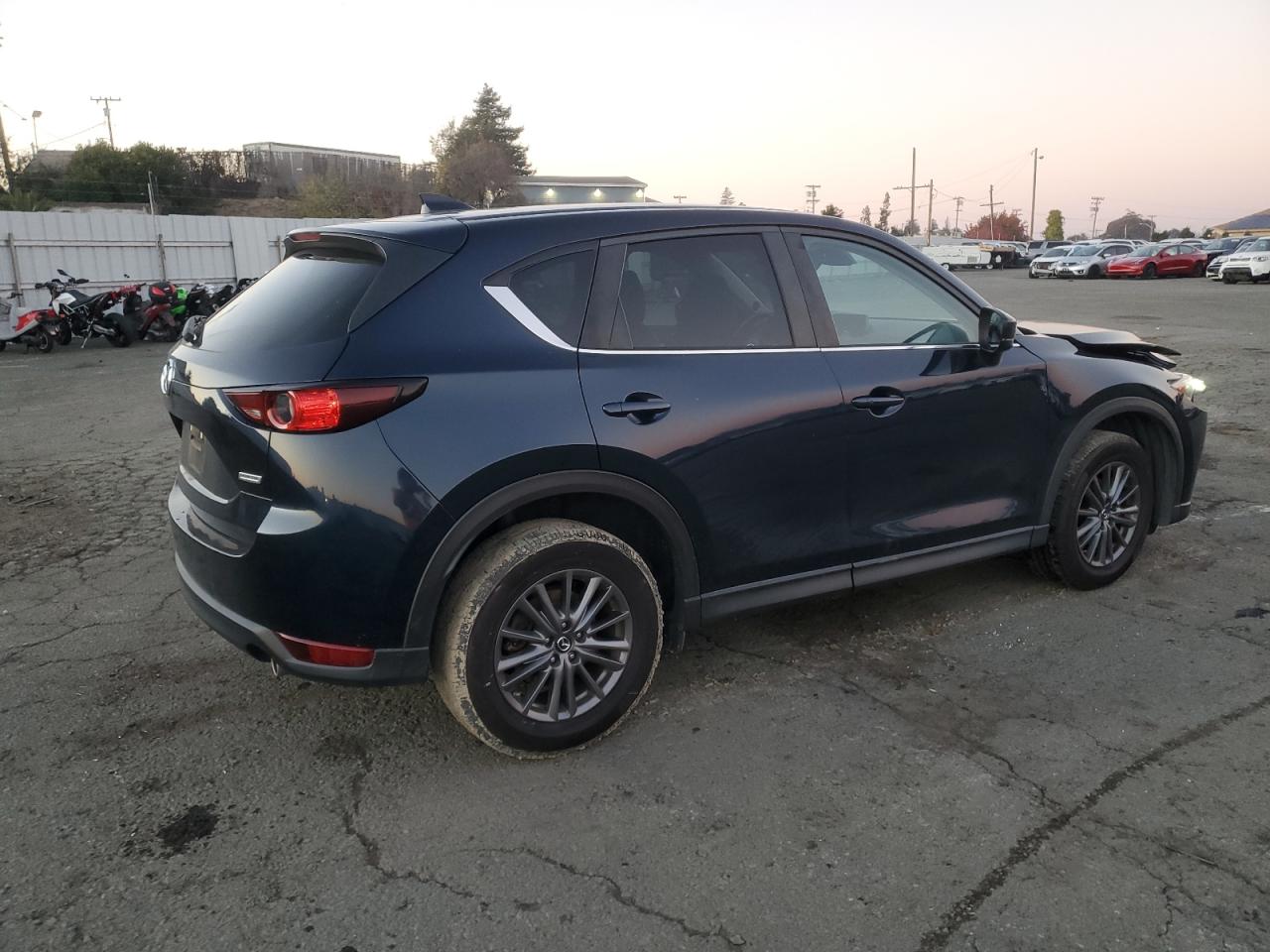 2019 Mazda CX-5 VIN JM3KFACM9K0663072 Copart auction photo, front end damage thumbnail 3