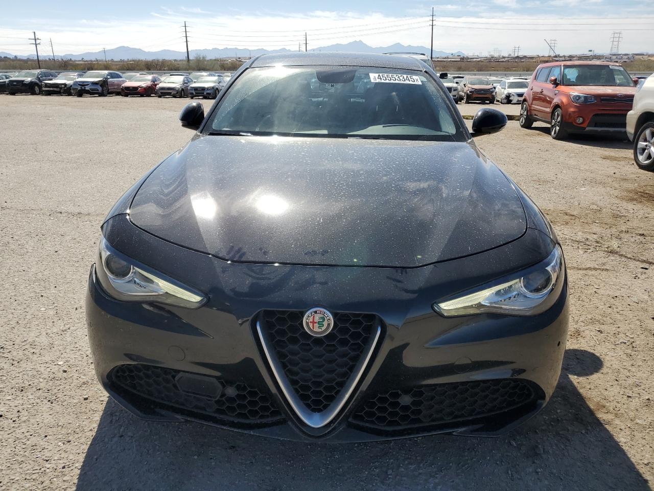 2018 Alfa Romeo Giulia VIN ZARFAEBN4J7579862 Copart auction photo, front end / side damage thumbnail 5