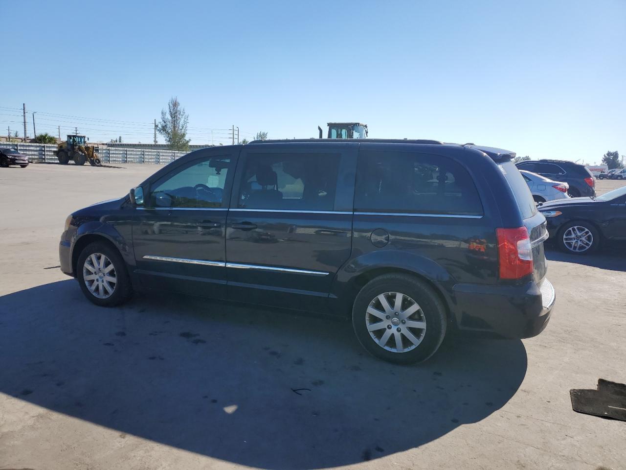 2013 Chrysler Town & Country VIN 2C4RC1BGXDR809662 Copart auction photo, mechanical / normal wear damage thumbnail 2
