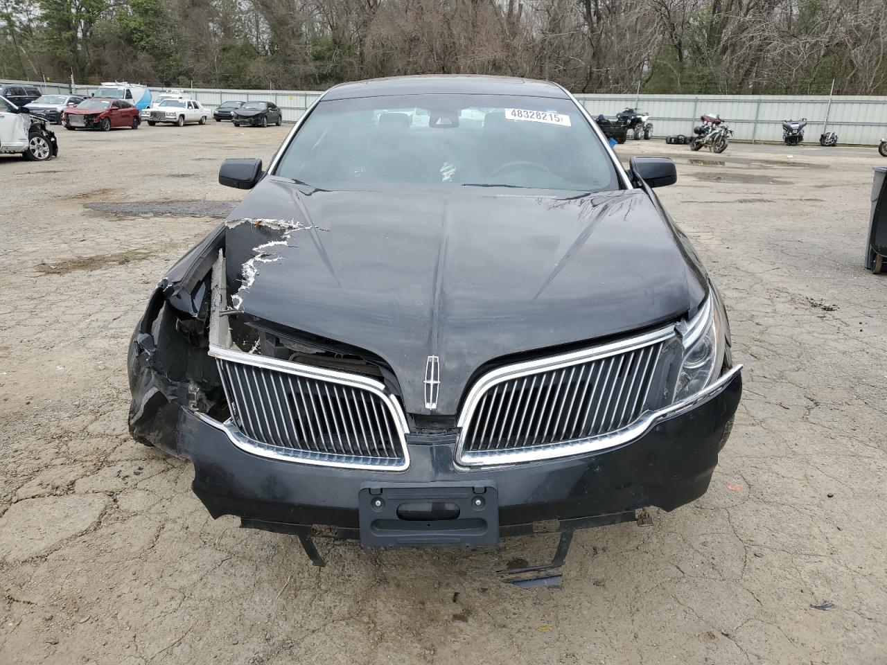 2013 Lincoln MKS VIN 1LNHL9DKXDG612368 Copart auction photo, front end / minor dent/scratches damage thumbnail 5