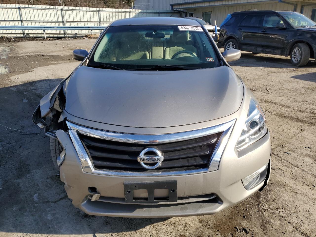 2014 Nissan Altima VIN 1N4AL3AP9EN221525 Copart auction photo, front end damage thumbnail 5