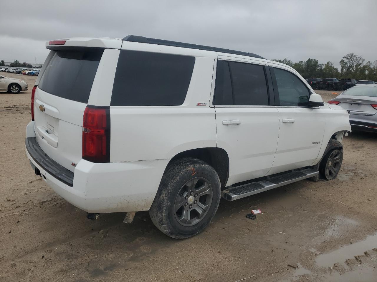 2015 Chevrolet Tahoe VIN 1GNSKBKCXFR602762 Copart auction photo, front end damage thumbnail 3