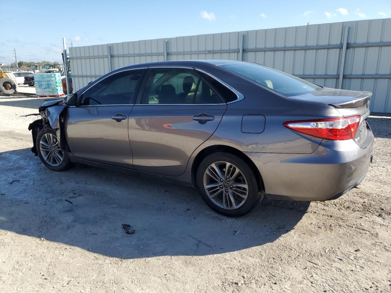 2017 Toyota Camry VIN 4T1BF1FK2HU735102 Copart auction photo, front end / side damage thumbnail 2