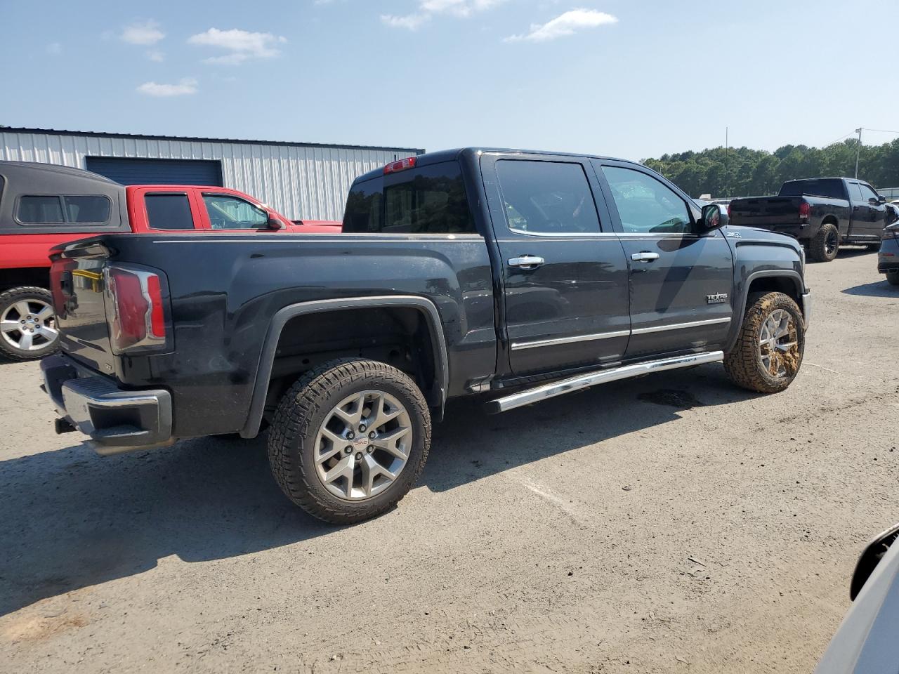 2018 GMC Sierra VIN 3GTU2NEC5JG165227 Copart auction photo, front end damage thumbnail 3