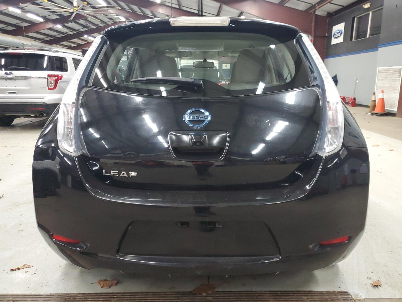 2012 Nissan Leaf VIN JN1AZ0CP2CT019576 Copart auction photo, minor dent/scratches damage thumbnail 6
