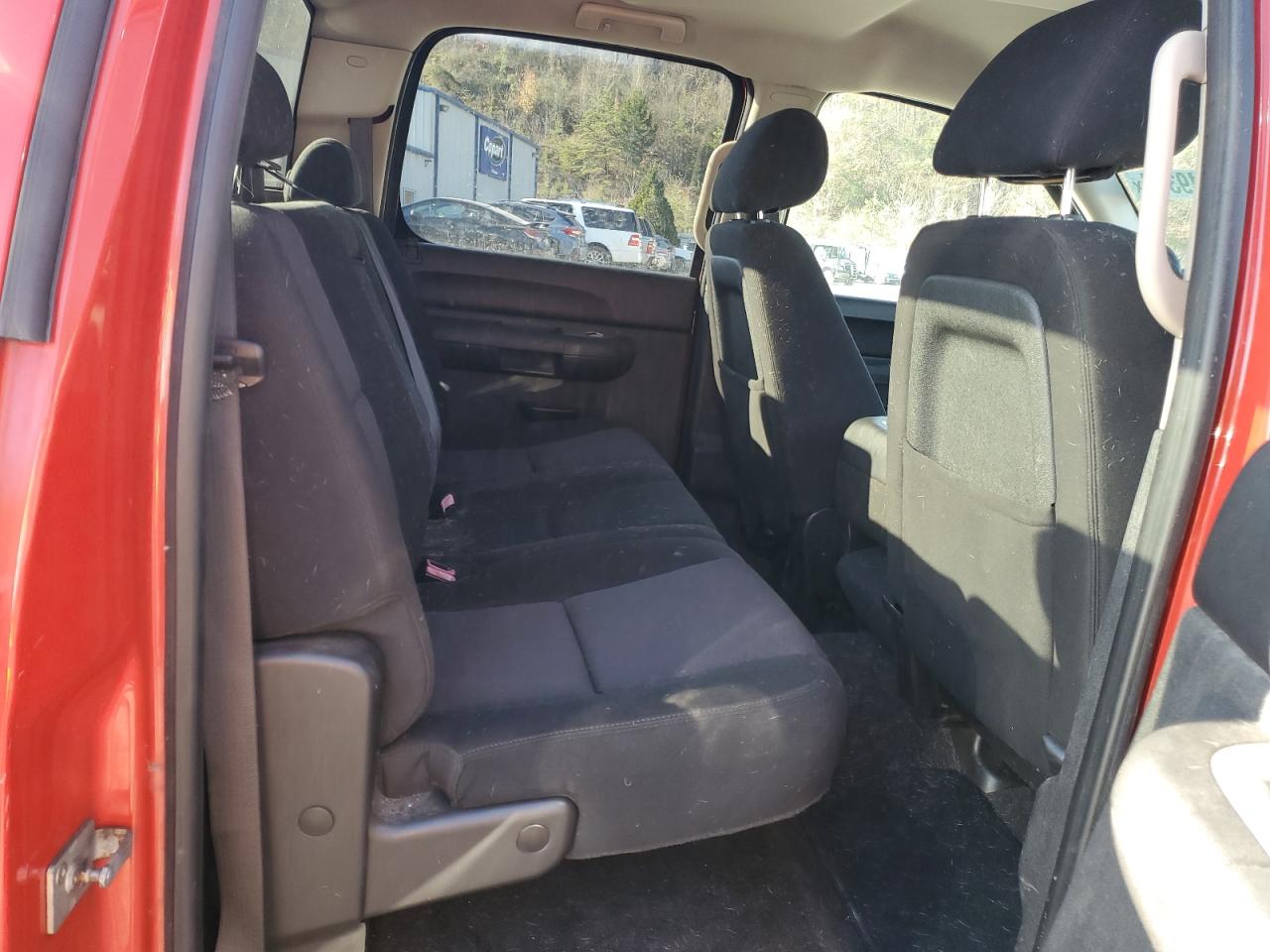 2010 GMC Sierra VIN 3GTRKUEA9AG163124 Copart auction photo, side / rear end damage thumbnail 10