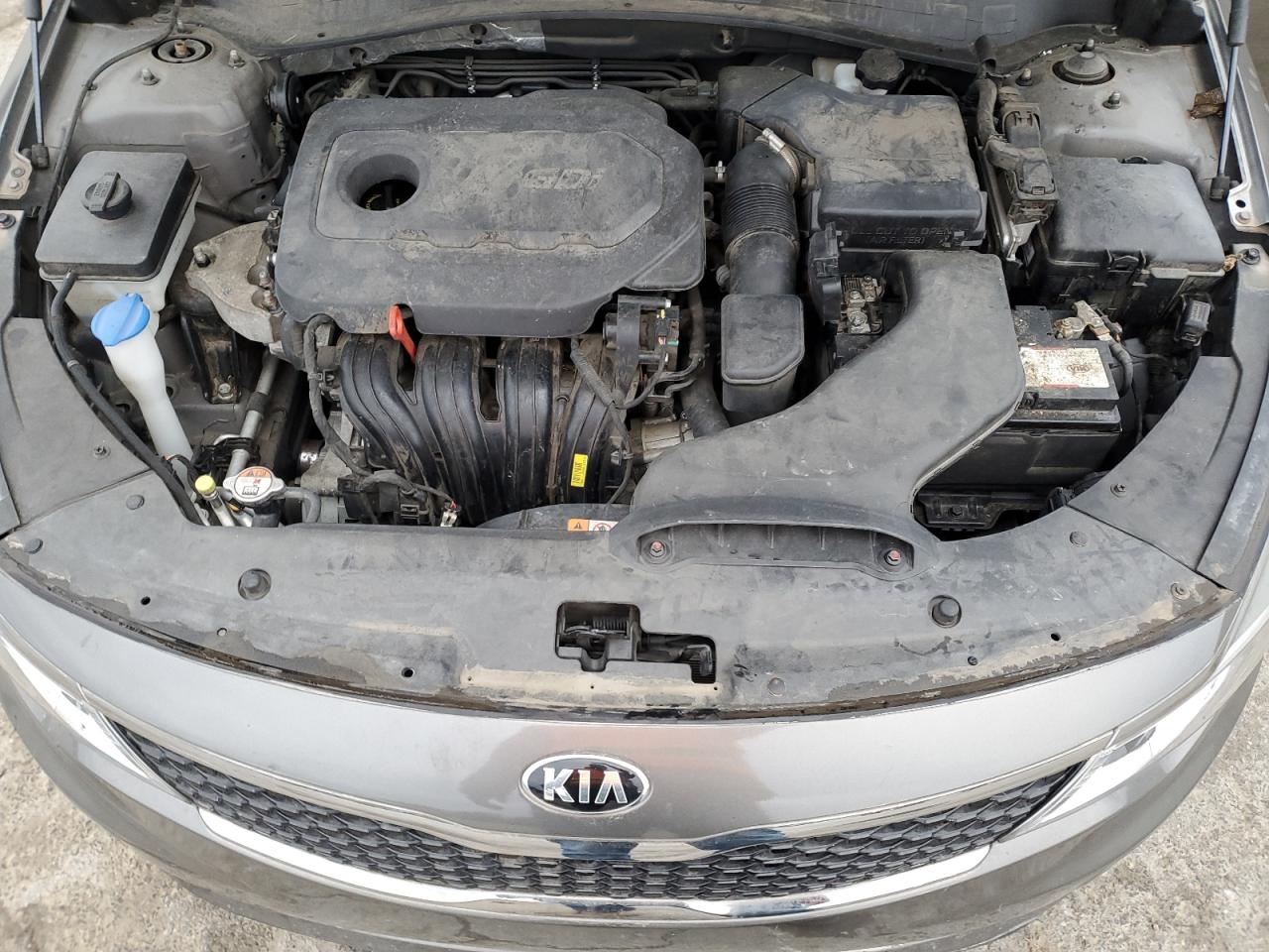 2016 KIA Optima VIN 5XXGT4L39GG029587 Copart auction photo, vandalism damage thumbnail 11