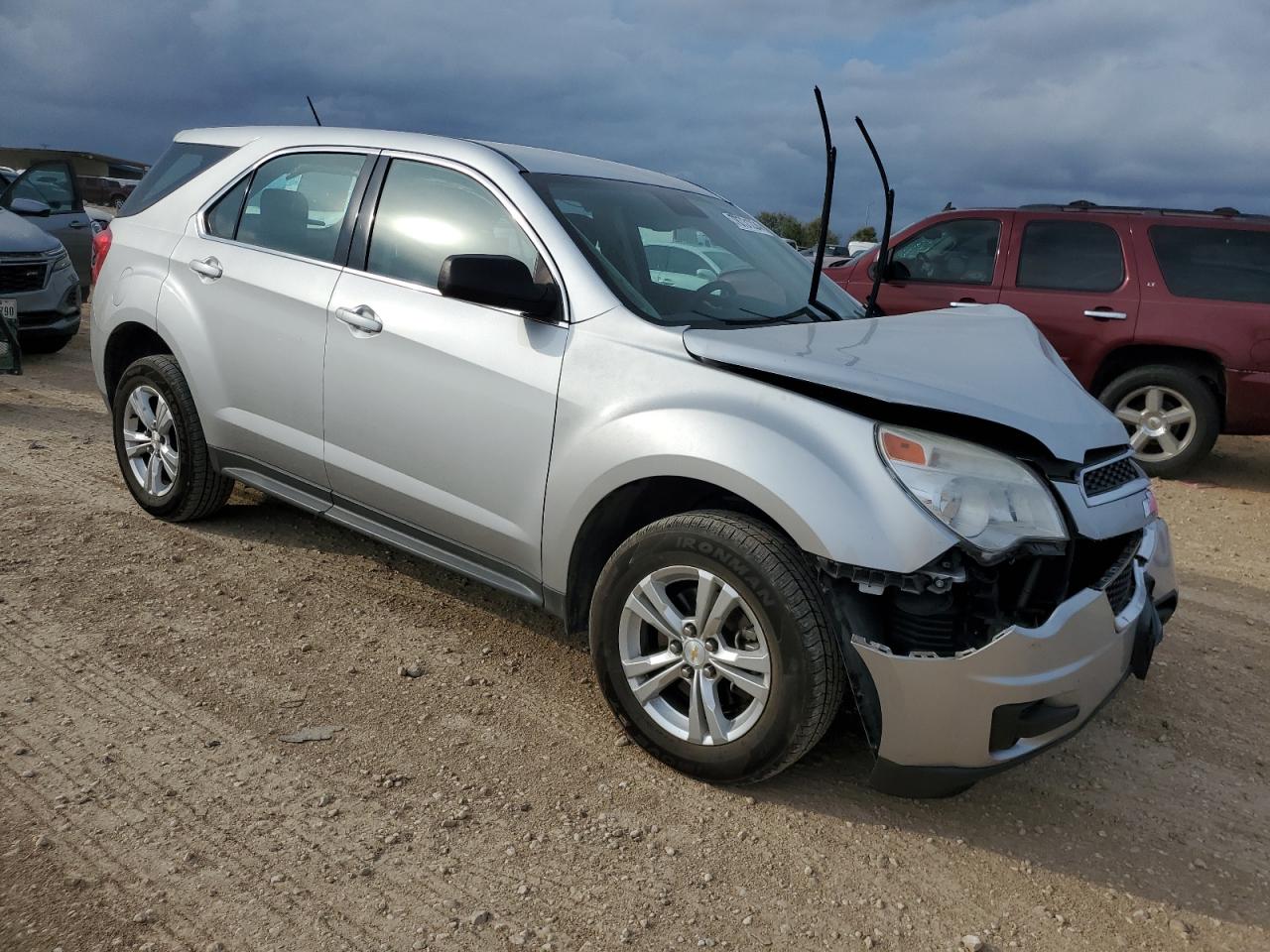 2015 Chevrolet Equinox VIN 1GNALAEK1FZ128819 Copart auction photo, front end damage thumbnail 4