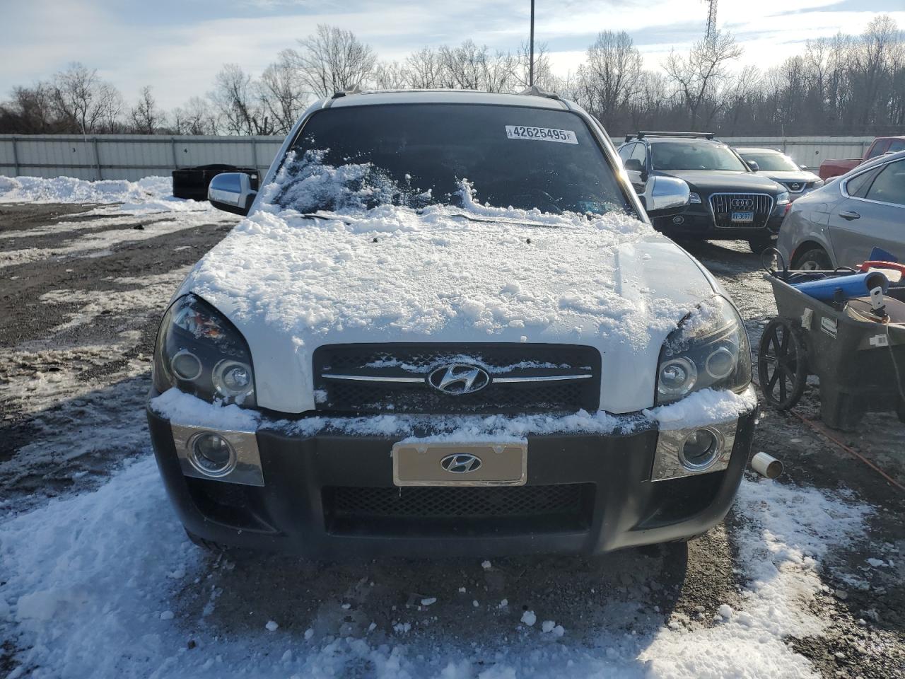 2005 Hyundai Tucson VIN KM8JN72D75U085199 Copart auction photo, side damage thumbnail 5
