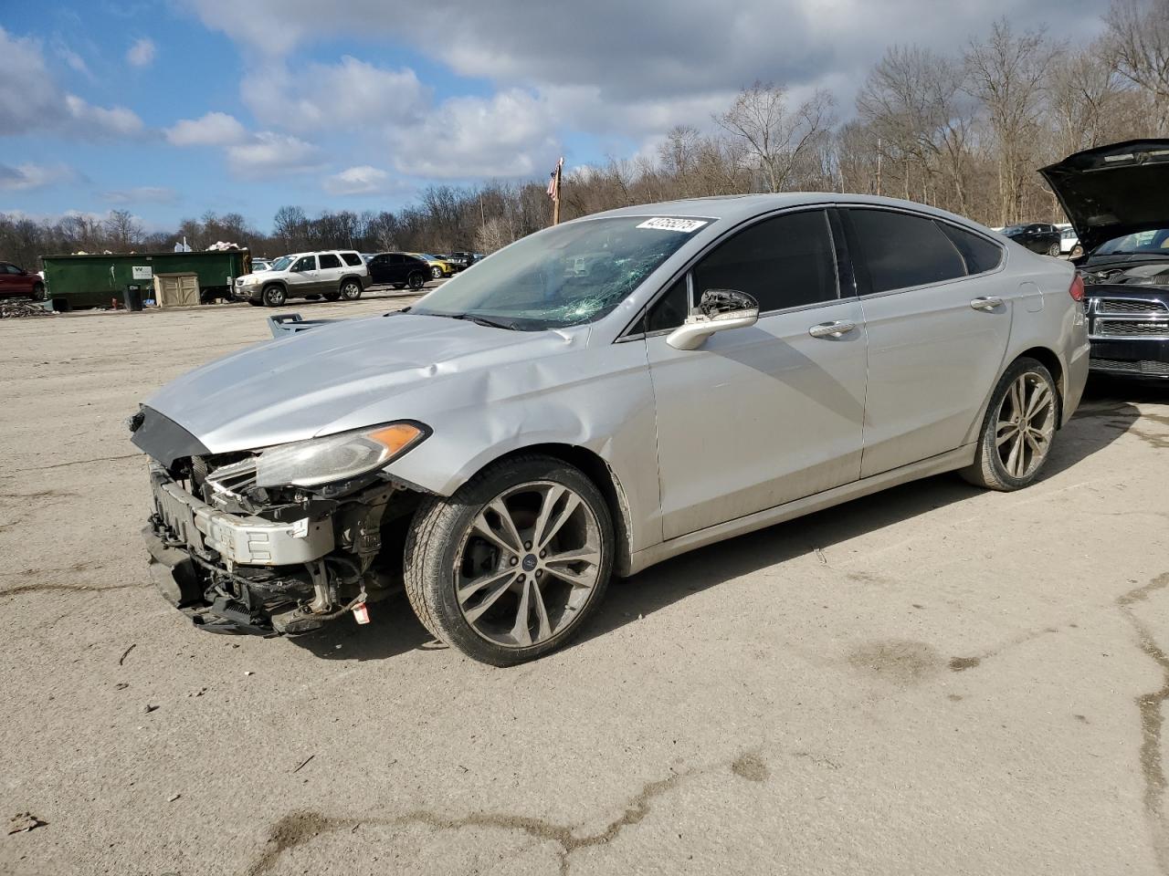 2019 Ford Fusion VIN 3FA6P0LU5KR109258