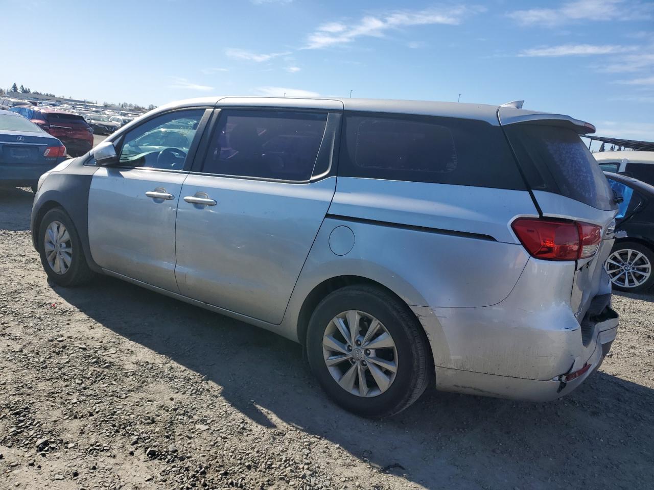 2017 KIA Sedona VIN KNDMA5C11H6273442 Copart auction photo, rear end / side damage thumbnail 2