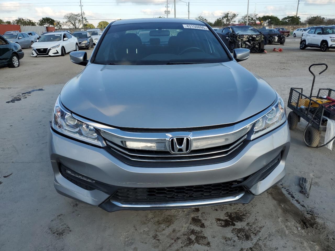 2017 Honda Accord VIN 1HGCR2F55HA095695 Copart auction photo, all over damage thumbnail 5