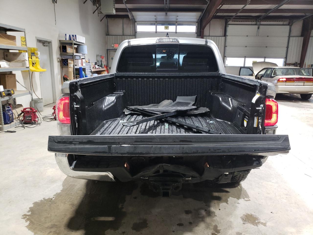 2021 Toyota Tacoma VIN 3TYCZ5AN7MT023700 Copart auction photo, rear end damage thumbnail 6