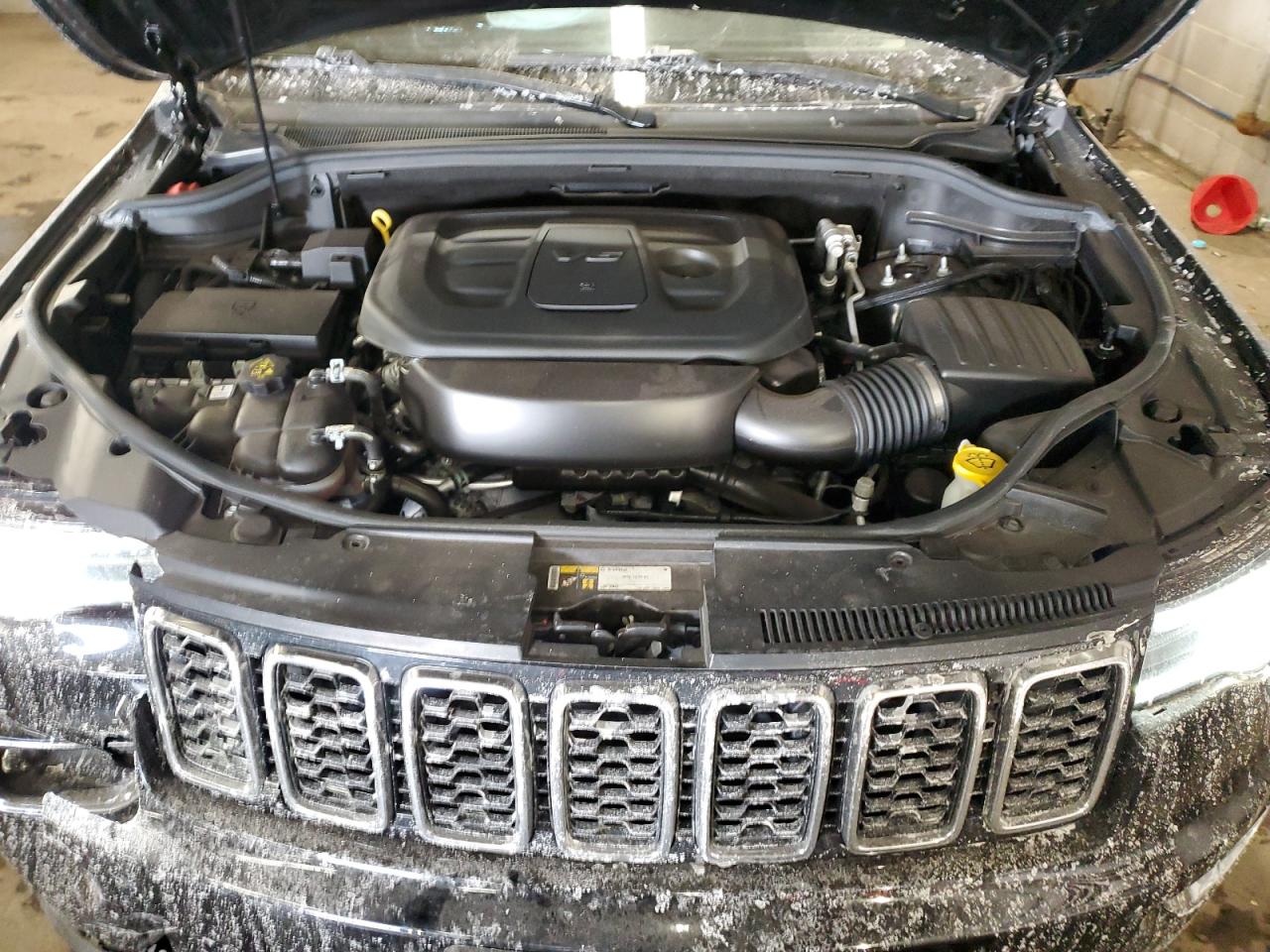 2020 Jeep Grand Cherokee VIN 1C4RJFBG8LC408444 Copart auction photo, front end / minor dent/scratches damage thumbnail 12