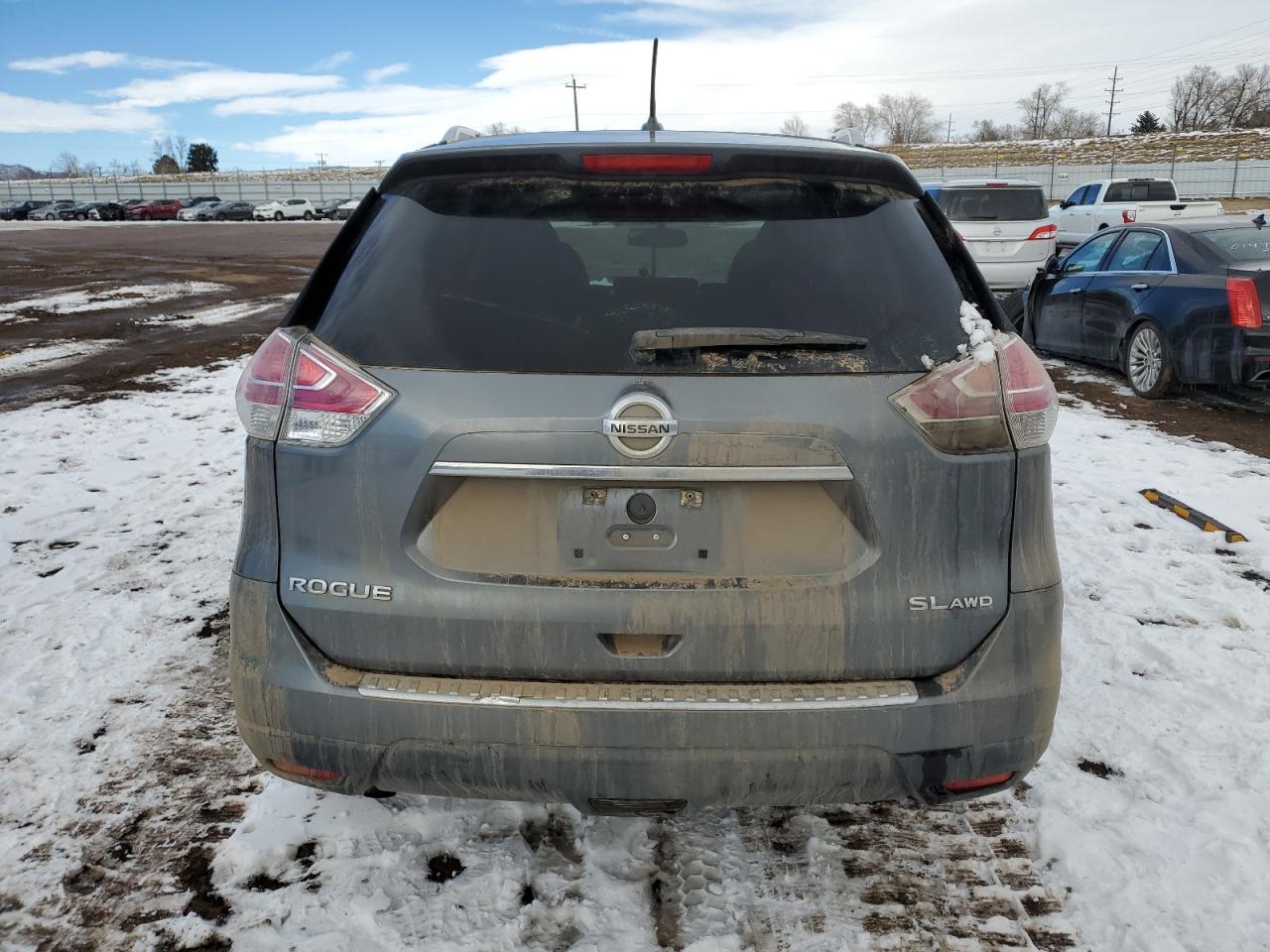 2016 Nissan Rogue VIN 5N1AT2MV5GC763925 Copart auction photo, front end / side damage thumbnail 6