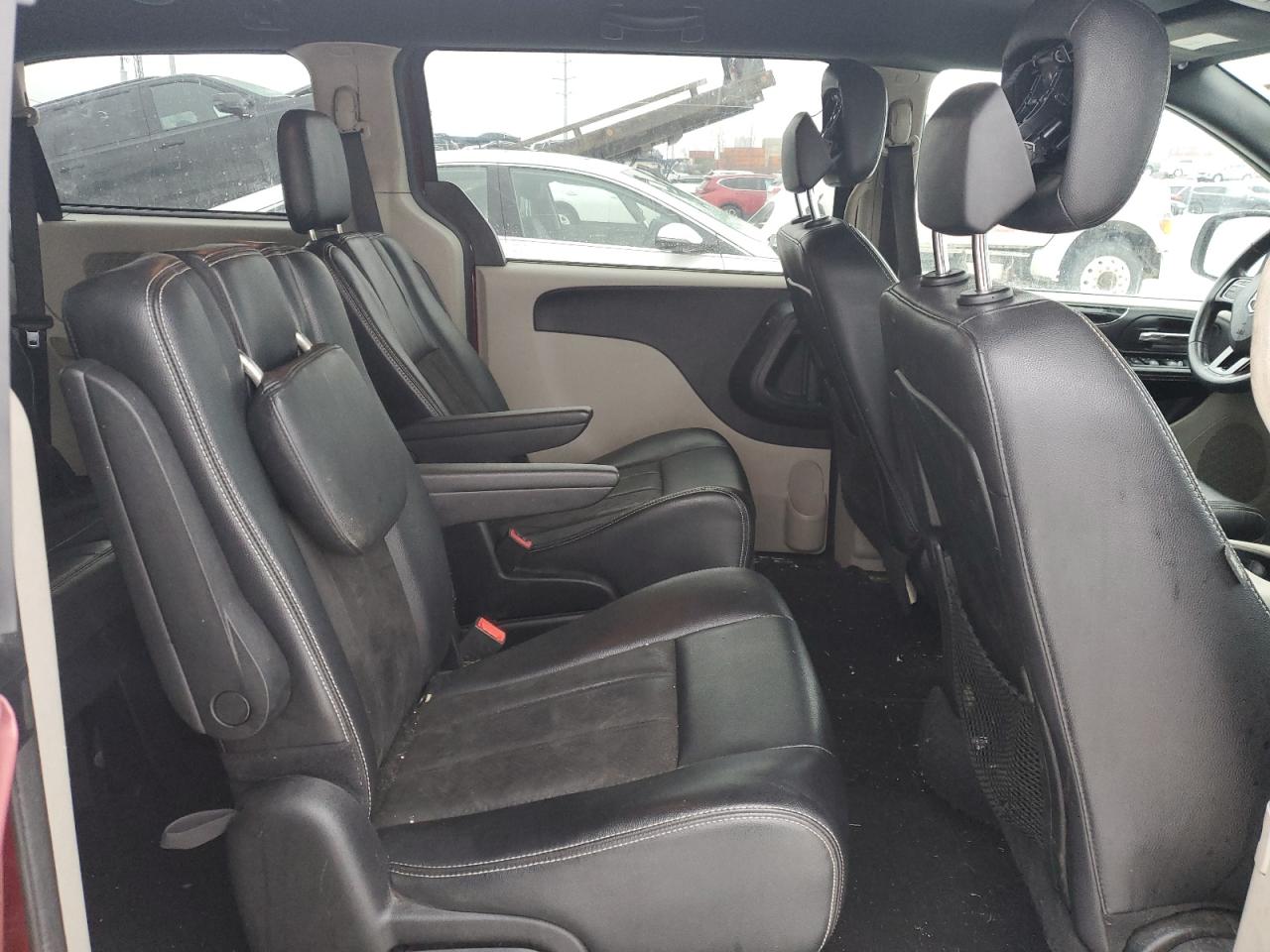 2019 Dodge Caravan VIN 2C4RDGCGXKR517912 Copart auction photo, rear end / minor dent/scratches damage thumbnail 11