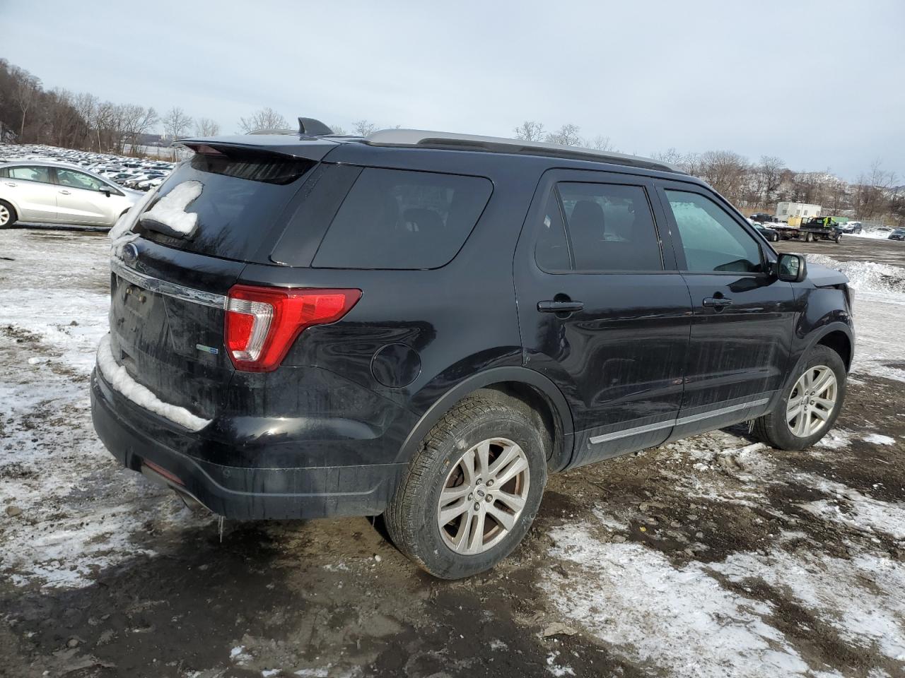 2019 Ford Explorer VIN 1FM5K8DH6KGA44086 Copart auction photo, front end / minor dent/scratches damage thumbnail 3