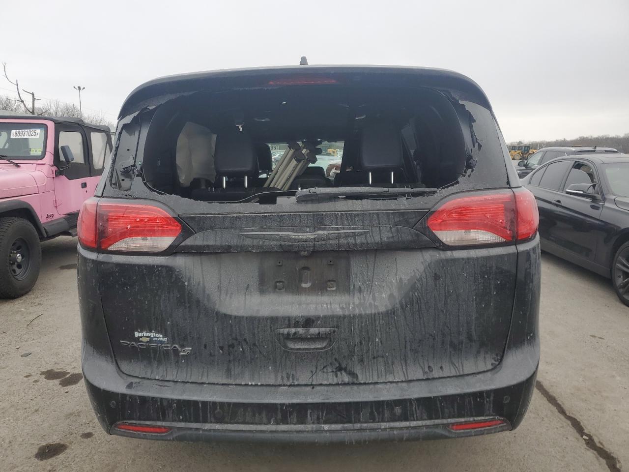2019 Chrysler Pacifica VIN 2C4RC1BG2KR581900 Copart auction photo, front end / side damage thumbnail 6