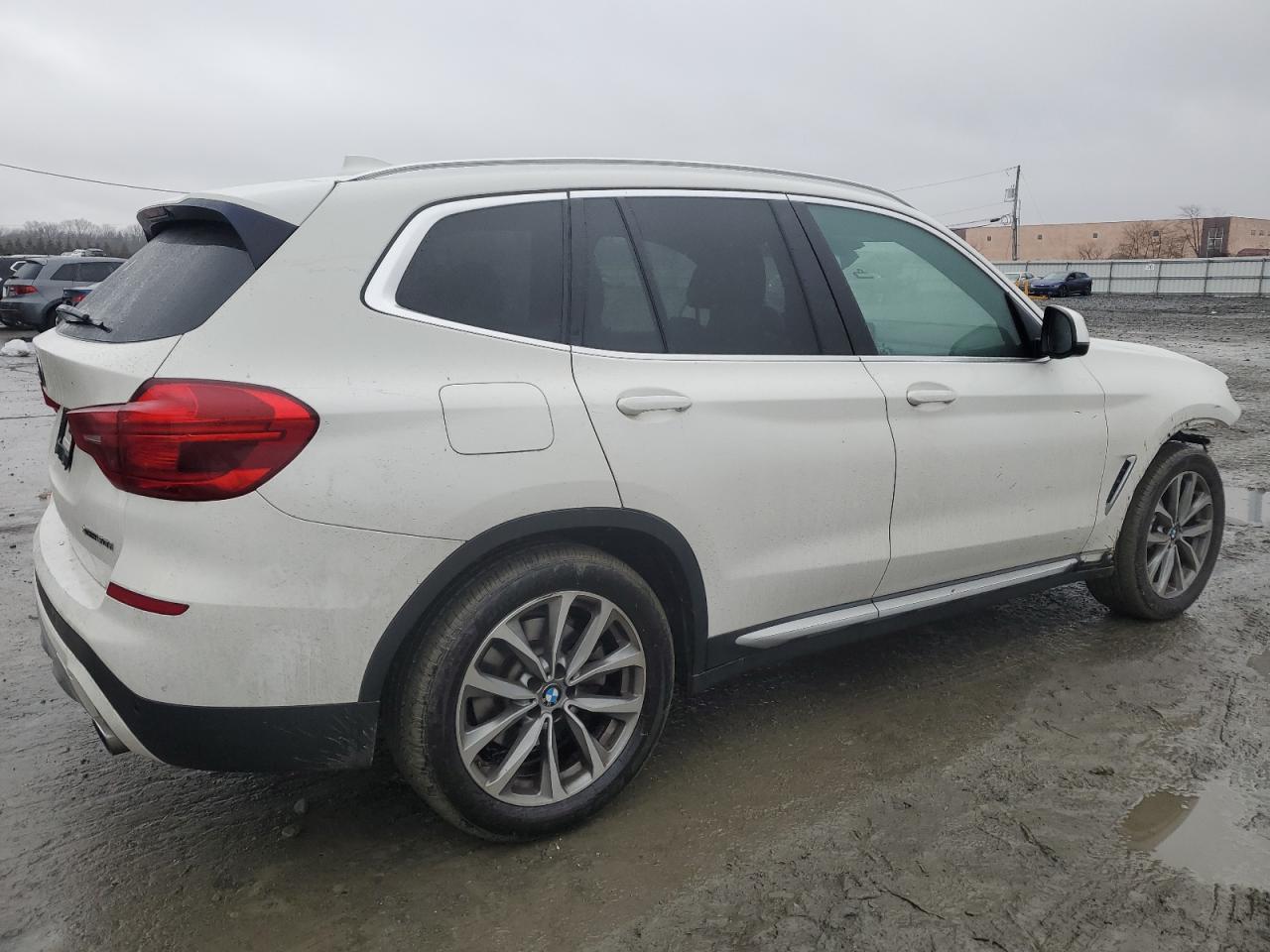 2019 BMW X3 VIN 5UXTR9C55KLD92961 Copart auction photo, front end / side damage thumbnail 3