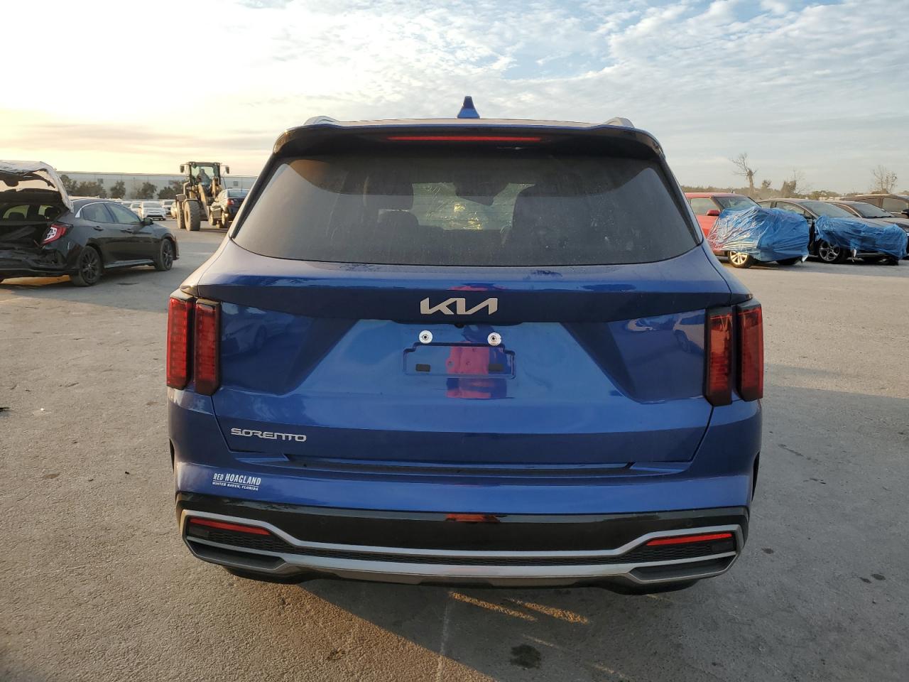 2023 KIA Sorento VIN 5XYRH4LF3PG187231 Copart auction photo, front end / side damage thumbnail 6