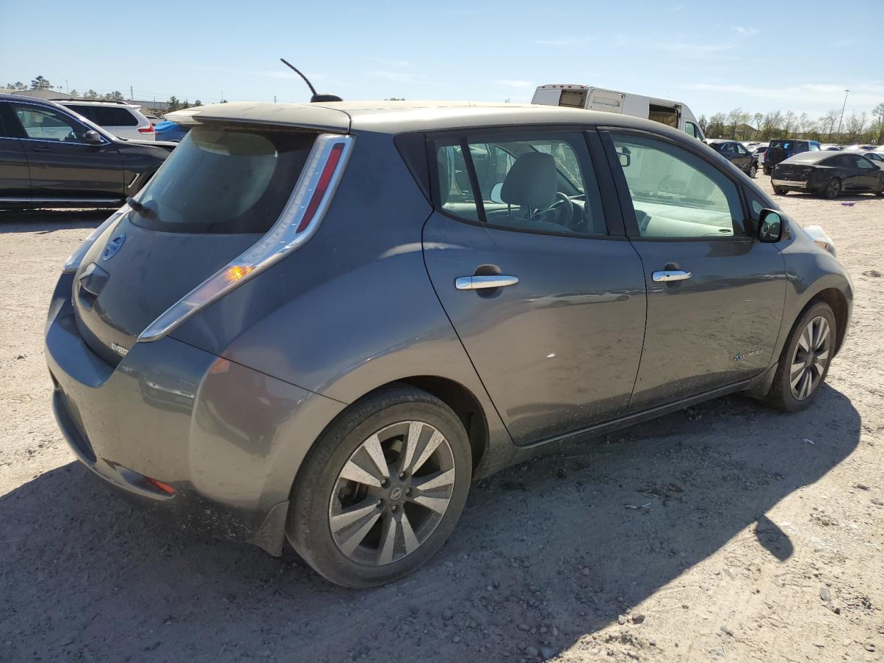 2016 Nissan Leaf VIN 1N4BZ0CP5GC307492 Copart auction photo, mechanical / minor dent/scratches damage thumbnail 3