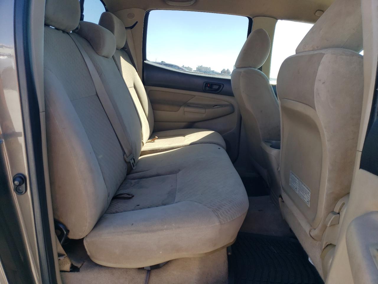 2011 Toyota Tacoma VIN 5TFJU4GNXBX011471 Copart auction photo, front end / rear end damage thumbnail 10