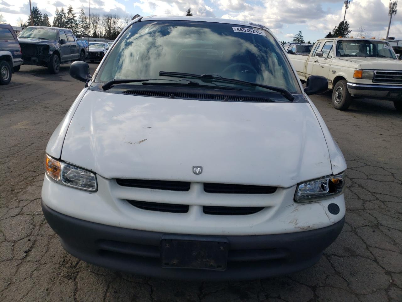 1997 Dodge Caravan VIN 2B4FP2533VR124312 Copart auction photo, side damage thumbnail 5